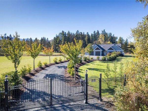 939 Virginia Rd, Coombs, BC V0R 1M0