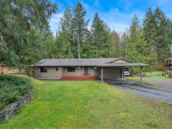 2392 Robertson Rd, Shawnigan Lake, BC V8H 2H3