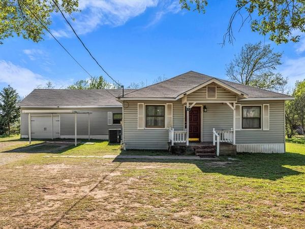 982 N Houston Street, Lorena, TX 76655