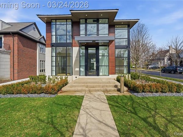 512 Wallace Street, Birmingham, MI 48009