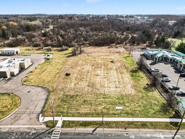 12918 Beadle Lake Road, Battle Creek, MI 49014