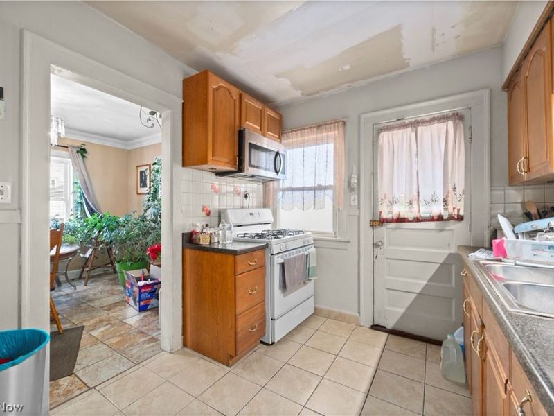 4552 Broadview Road, Cleveland, OH 44109 Photo 11