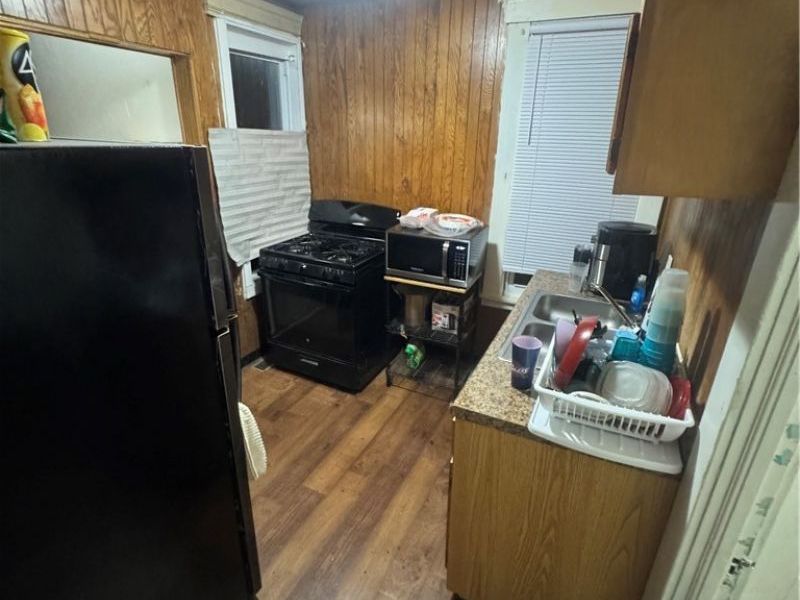 1427 E 51st Street, Cleveland, OH 44103 Photo 12