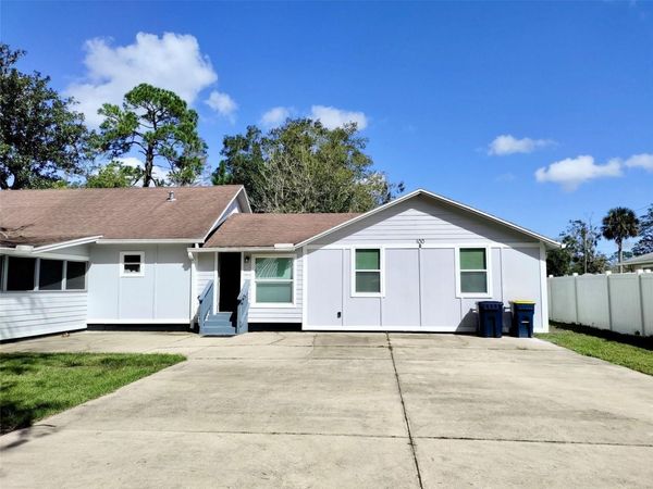 100 S STONE STREET , Unit B, BUNNELL, FL 32110