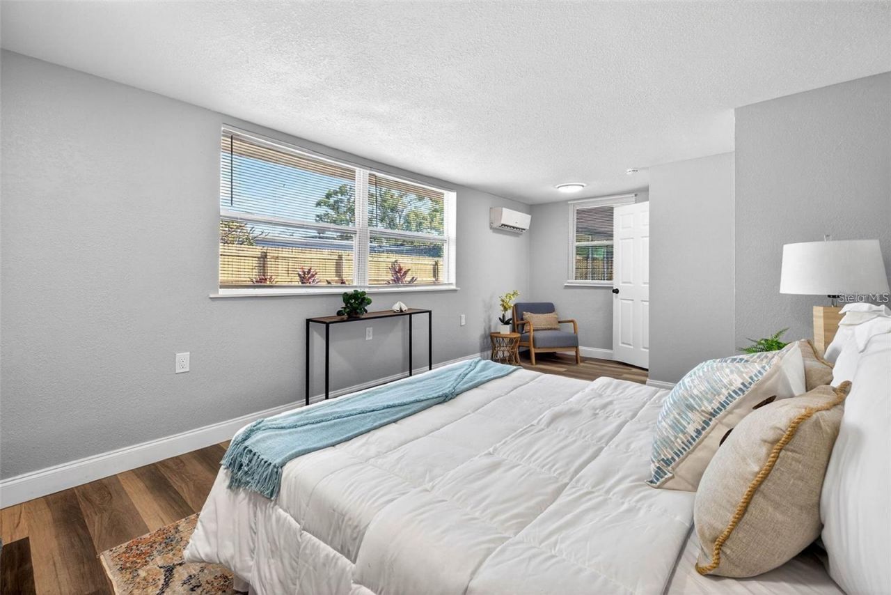 6965 21st Street N, Saint Petersburg, FL 33702 Photo