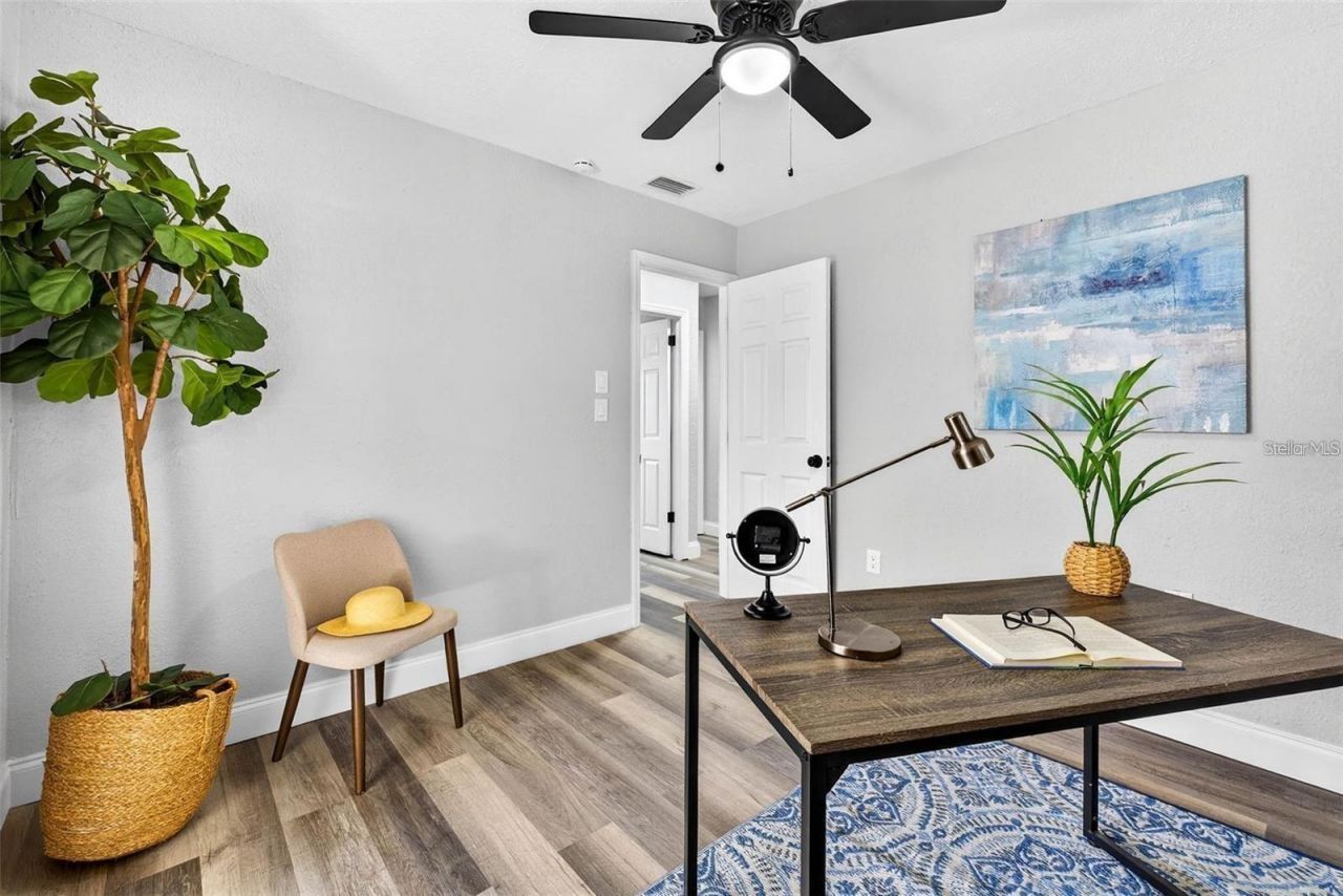 6965 21st Street N, Saint Petersburg, FL 33702 Photo