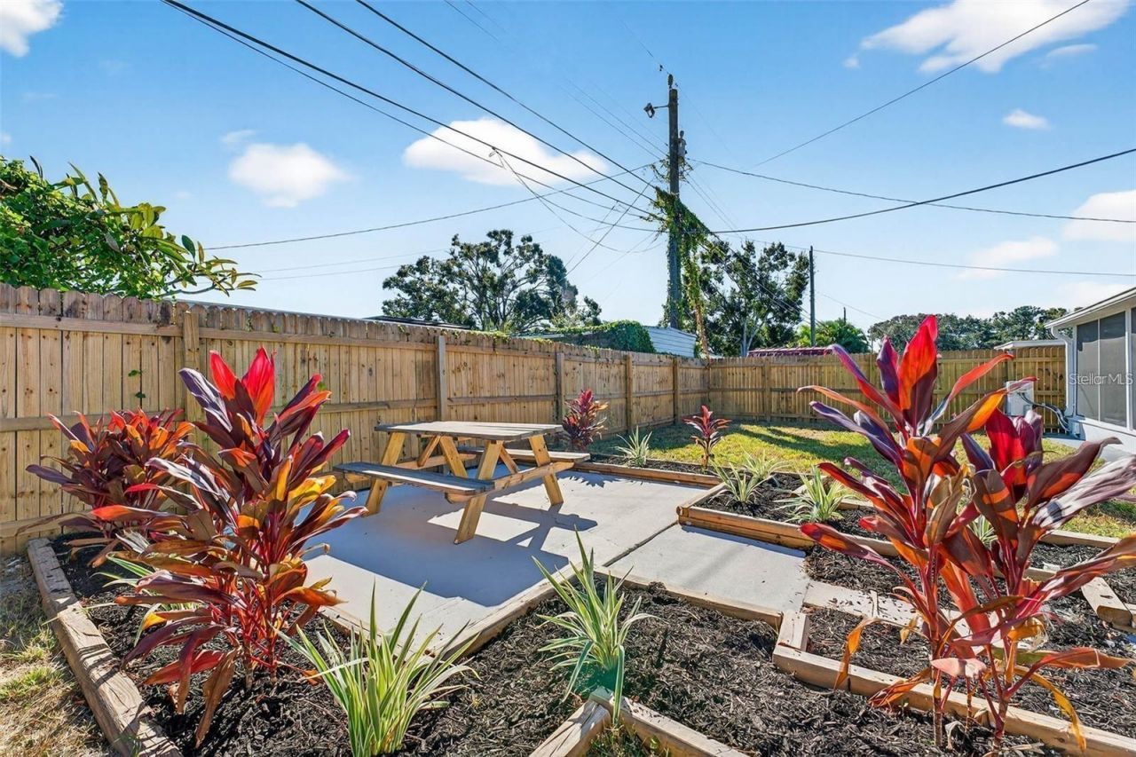 6965 21st Street N, Saint Petersburg, FL 33702 Photo