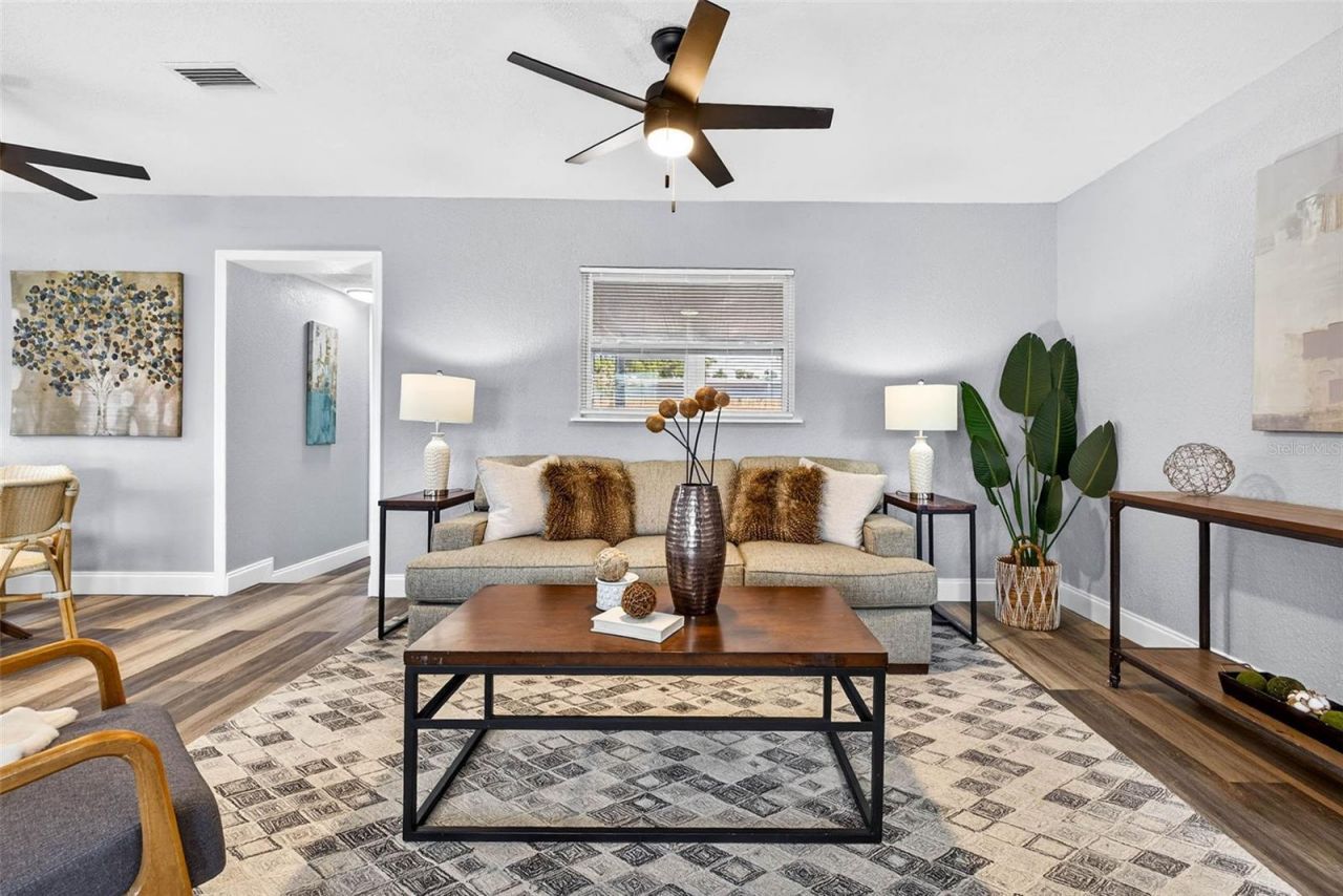 6965 21st Street N, Saint Petersburg, FL 33702 Photo