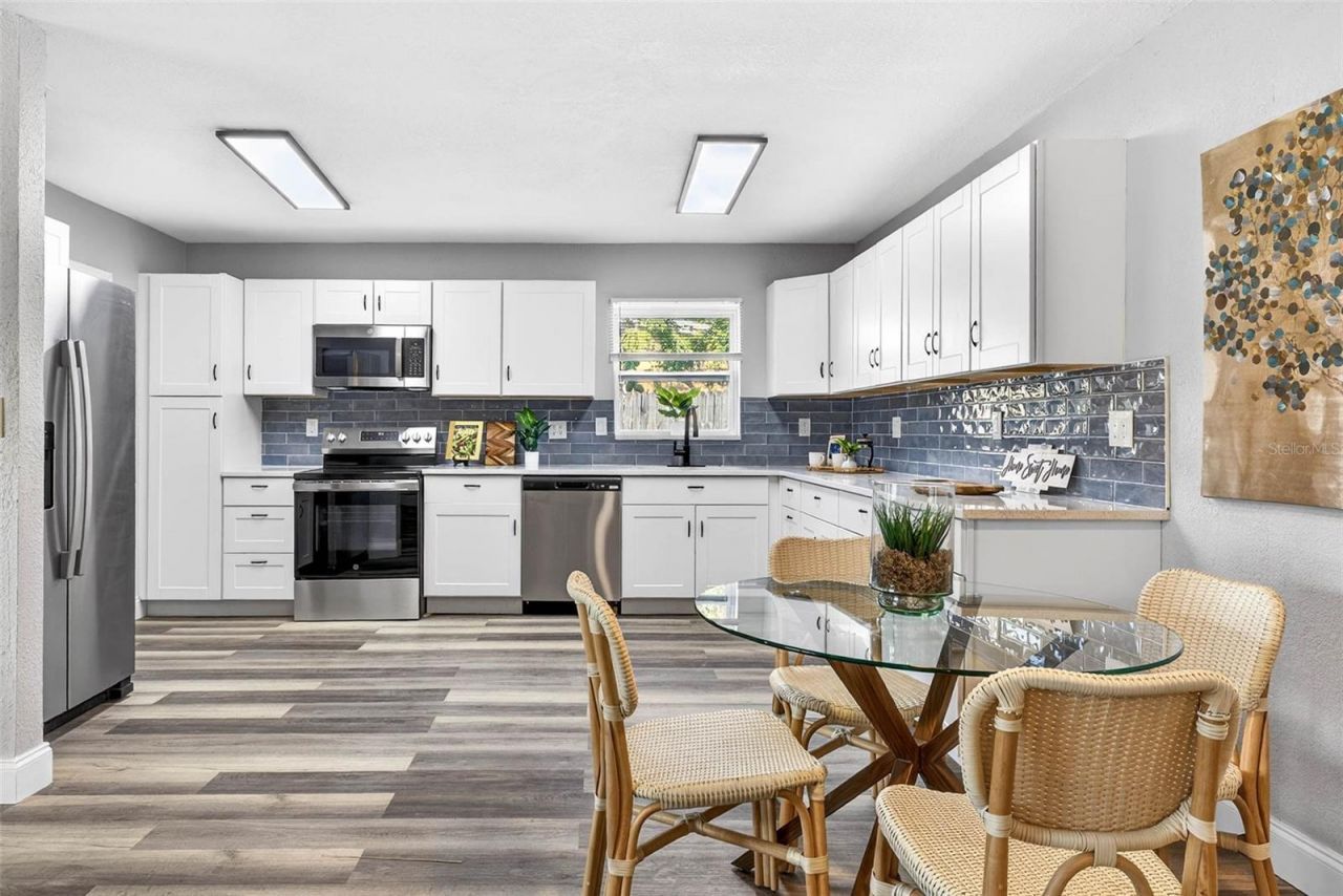 6965 21st Street N, Saint Petersburg, FL 33702 Photo