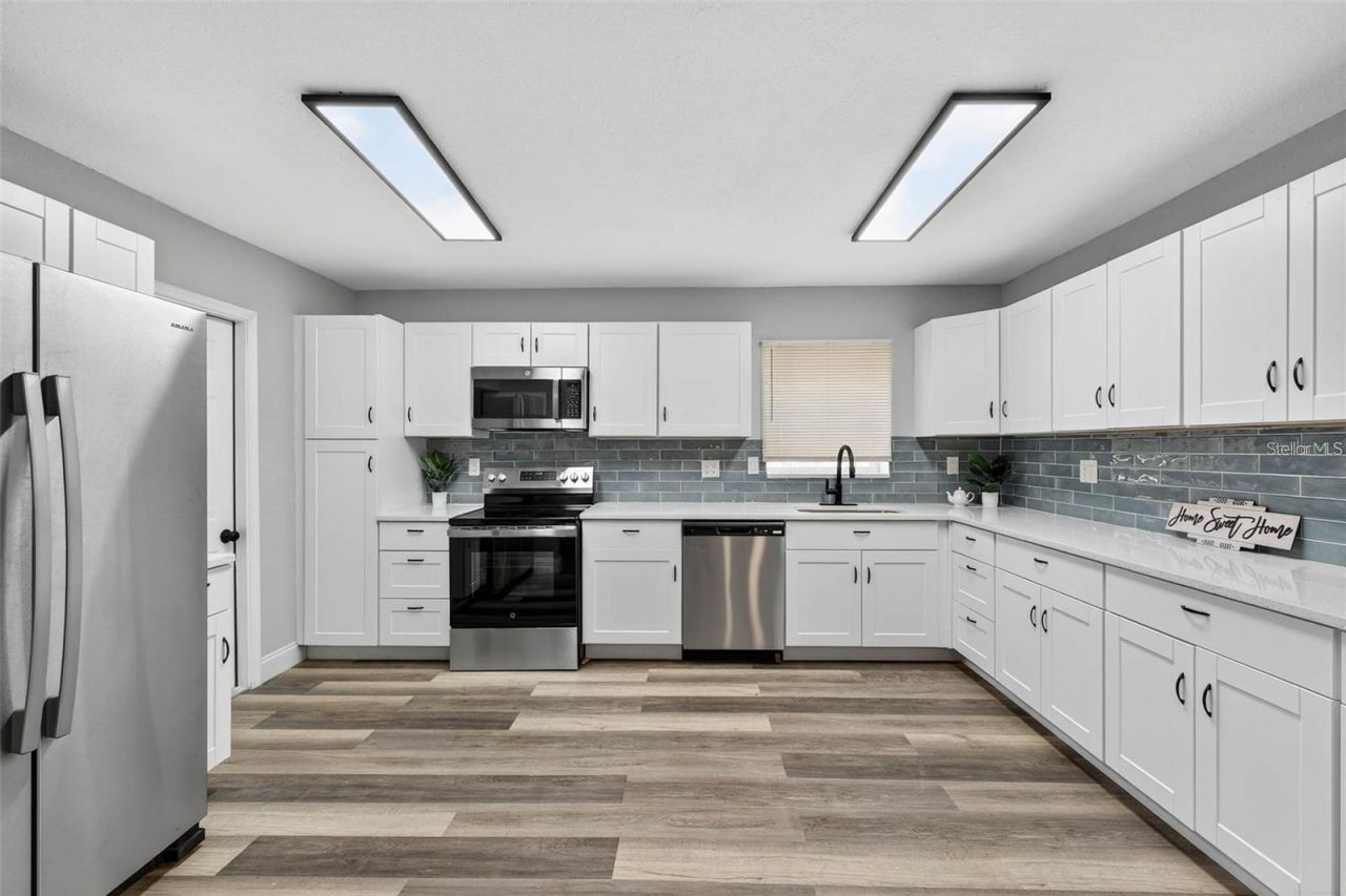 6965 21st Street N, Saint Petersburg, FL 33702 Photo