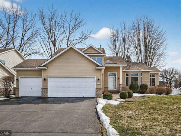 12677 Stoney Way, Eden Prairie, MN 55347
