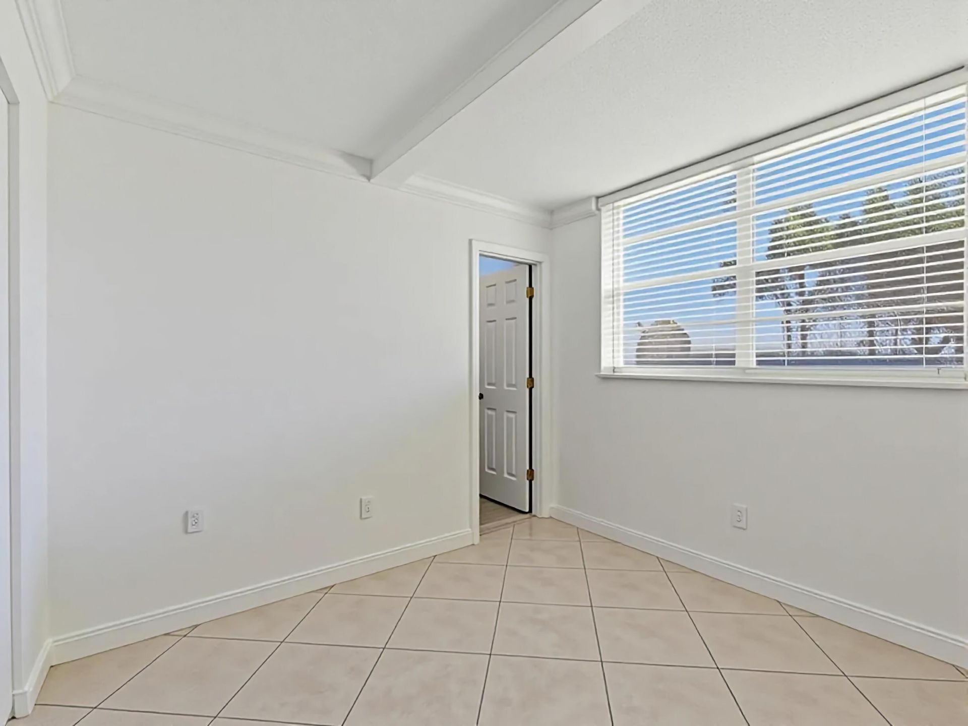 5700 NW 2nd Avenue, Unit 108, Boca Raton, FL 33487 Photo
