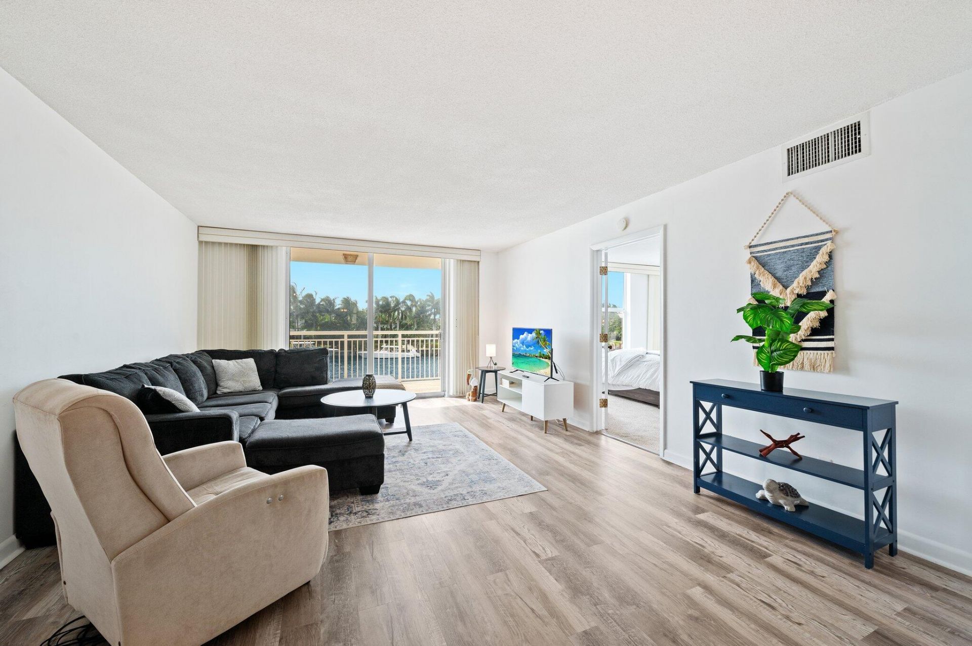 1050 Hillsboro Mile, Unit 203w, Hillsboro Beach, FL 33062 Photo