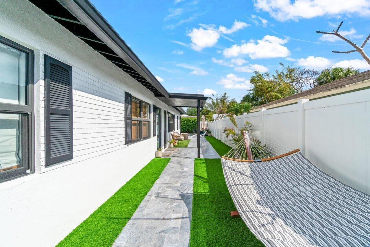 217 NE 11th Street, Delray Beach, FL 33444 Photo