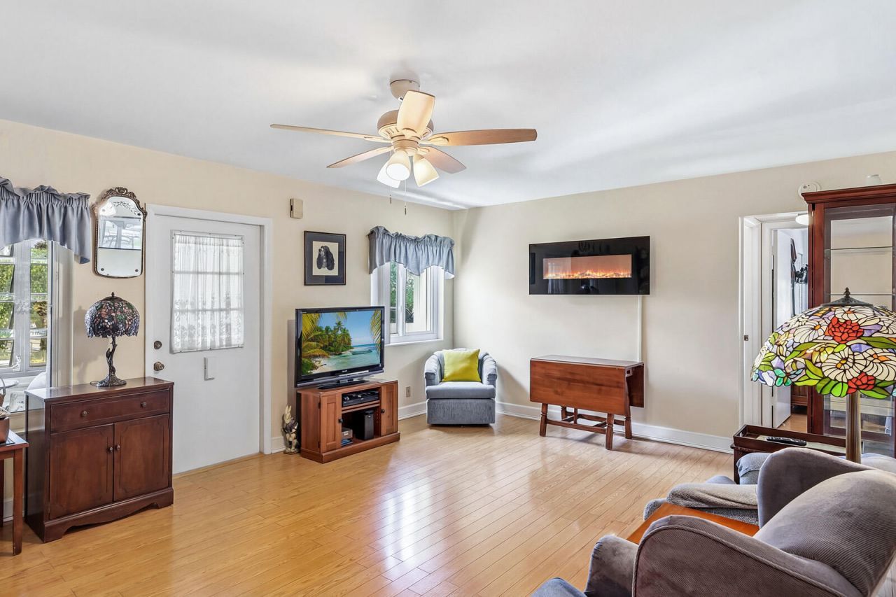 302 Pine Ridge Circle, Unit A-2, Greenacres, FL 33463 Photo
