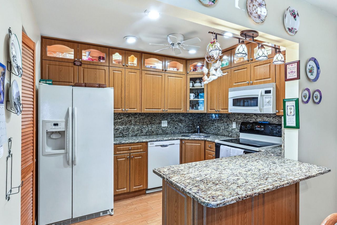 302 Pine Ridge Circle, Unit A-2, Greenacres, FL 33463 Photo
