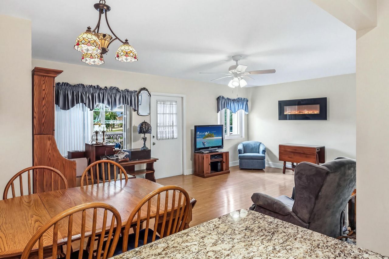 302 Pine Ridge Circle, Unit A-2, Greenacres, FL 33463 Photo