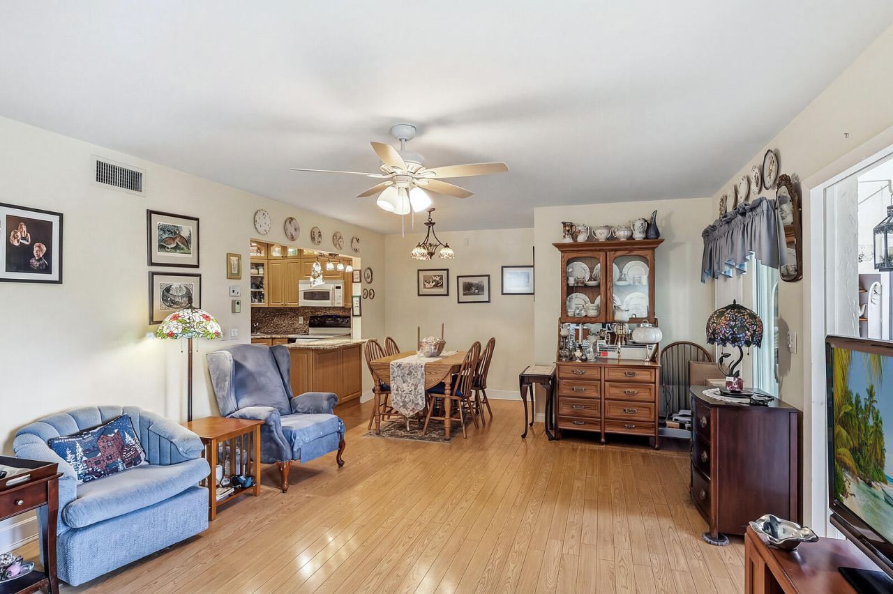 302 Pine Ridge Circle, Unit A-2, Greenacres, FL 33463 Photo