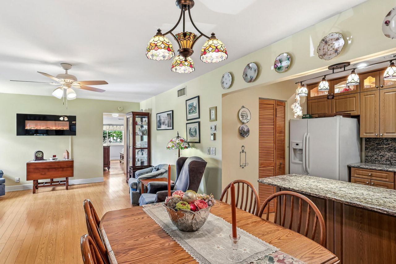 302 Pine Ridge Circle, Unit A-2, Greenacres, FL 33463 Photo