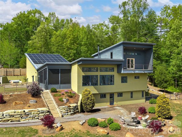 15 Sourwood Lane, Fletcher, NC 28732