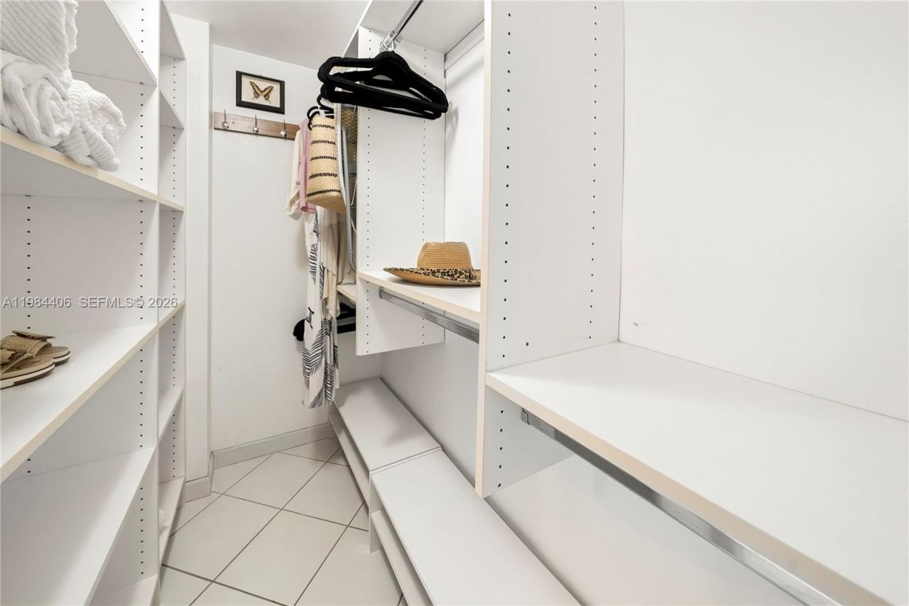 2555 Collins Ave, Unit 2402, Miami Beach, FL 33140 Photo