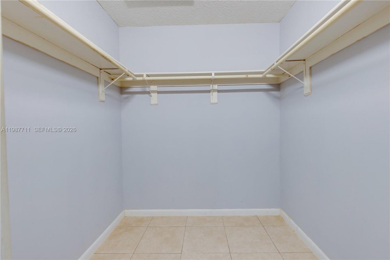 8390 N Missionwood Cir , Unit D-18, Miramar, FL 33025 Photo