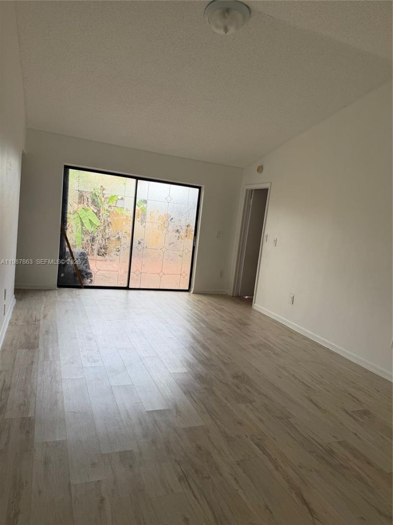 1419 Yellowthroat St, Homestead, FL 33035 Photo