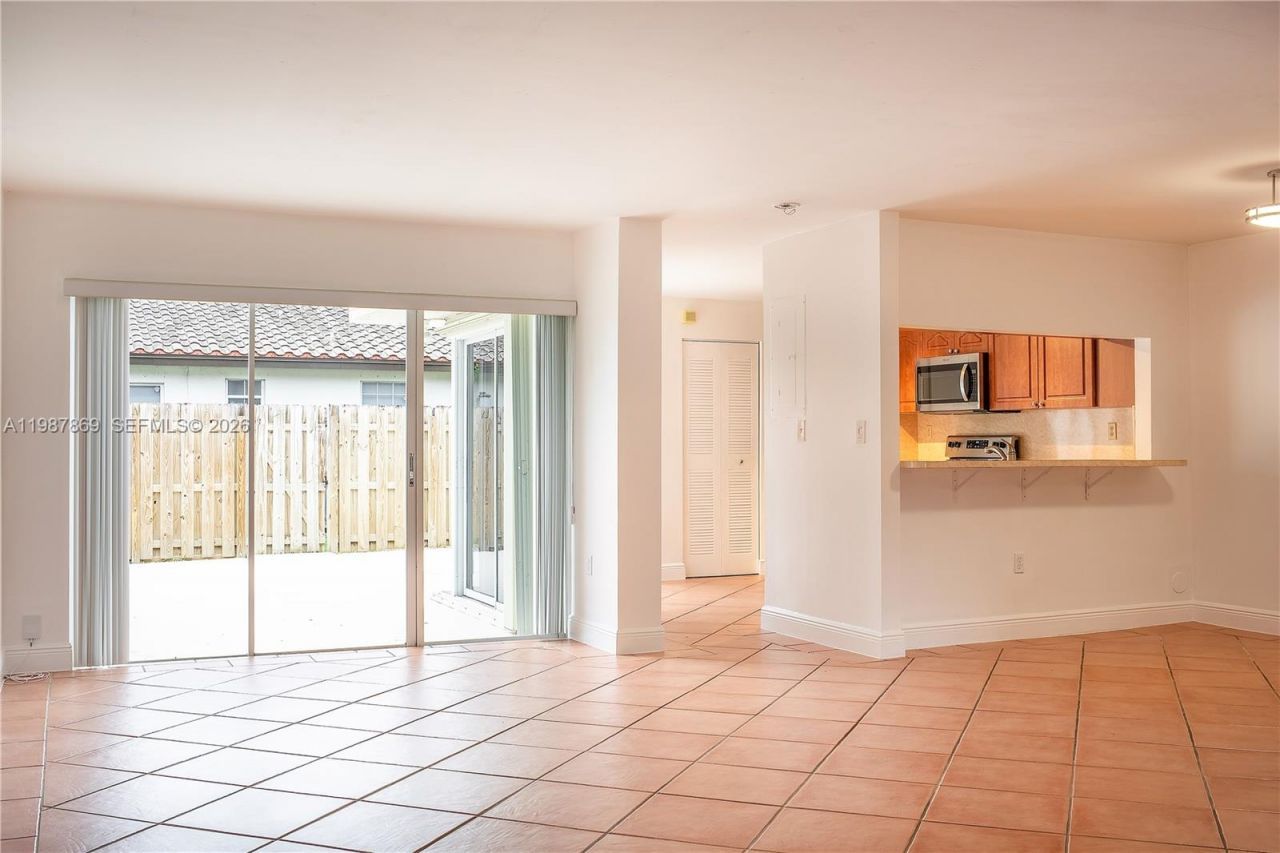 7523 SW 109th Ave, Miami, FL 33173 Photo