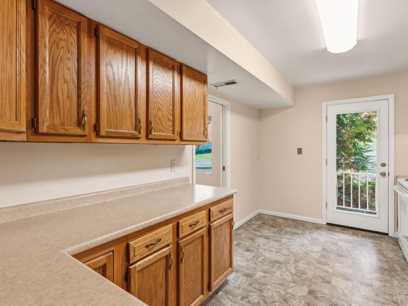 3563 Amberacres Drive, Unit #1, Cincinnati, OH 45237 Photo 8