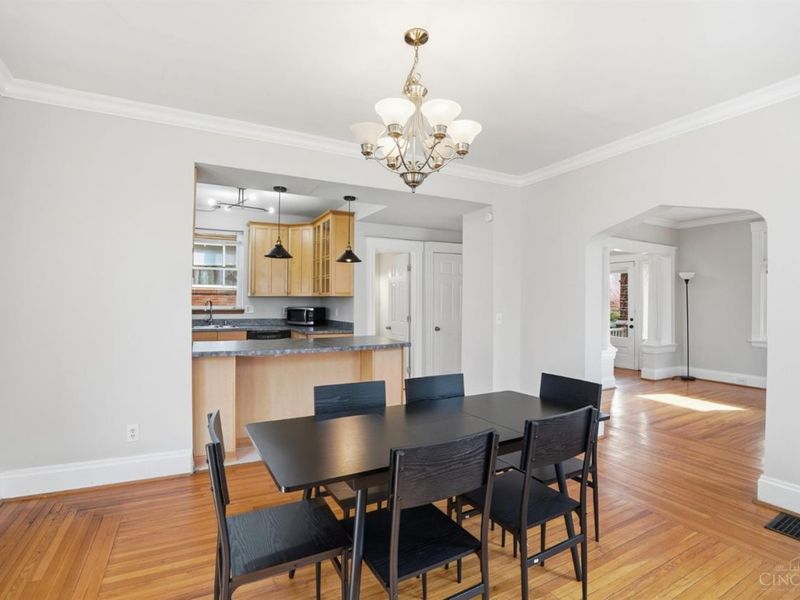 5805 Woodmont Avenue, Cincinnati, OH 45213 Photo 12