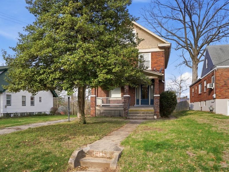 5805 Woodmont Avenue, Cincinnati, OH 45213 Photo 2