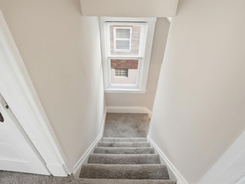 5805 Woodmont Avenue, Cincinnati, OH 45213 Photo 21