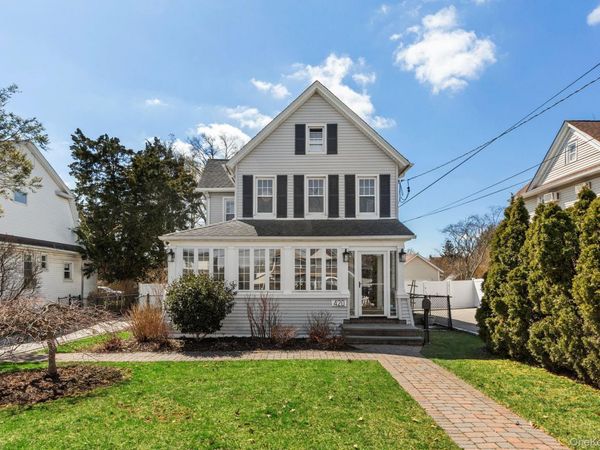 420 Scranton Avenue, Lynbrook, NY 11563