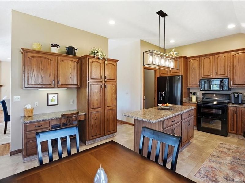 2366 Rosina Drive, Miamisburg, OH 45342 Photo 13