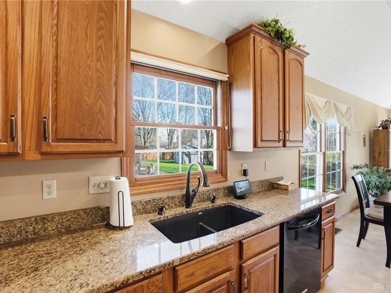 2366 Rosina Drive, Miamisburg, OH 45342 Photo 16