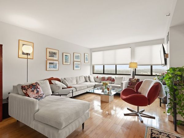 250 Hammond Pond Pkwy, Unit 1503N, Newton, MA 02467