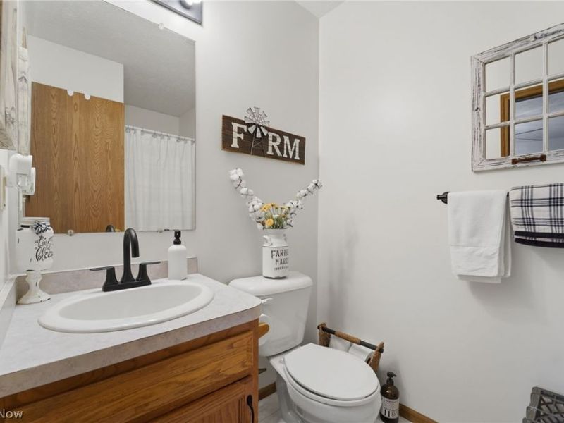 5206 University Drive, Geneva, OH 44041 Photo 15