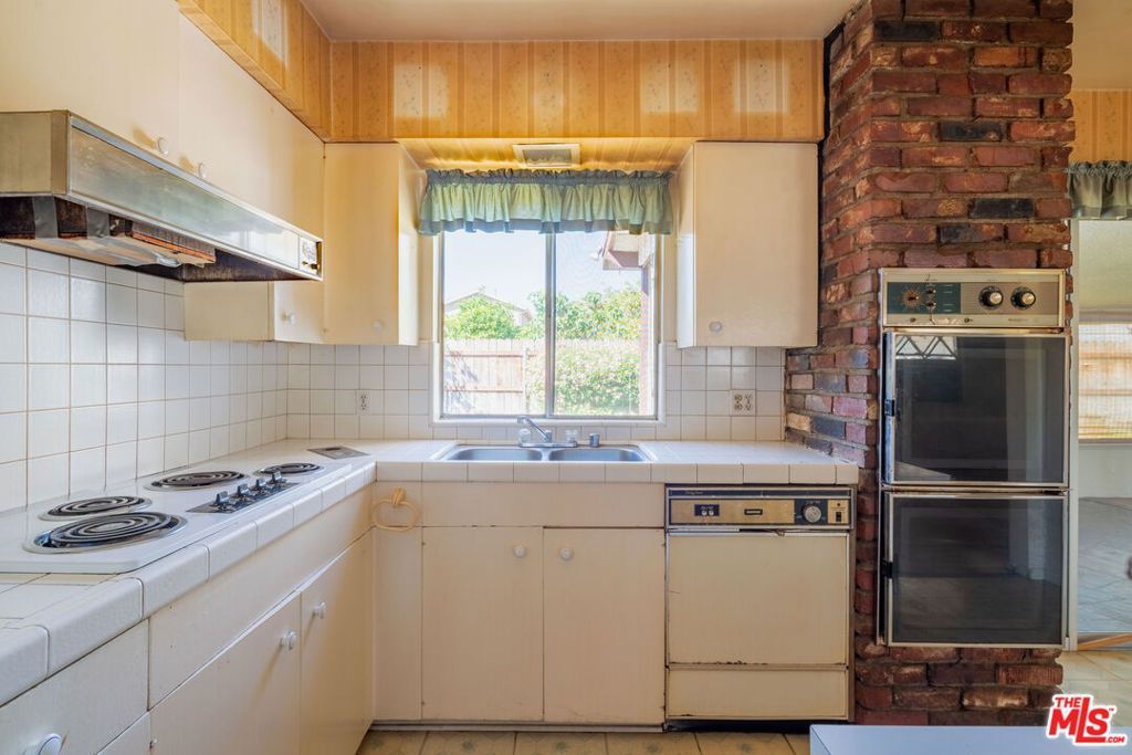 10911 Lemay Street, North Hollywood, CA 91606 Main Photo