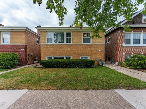 2834 Highland Avenue , Berwyn, IL 60402