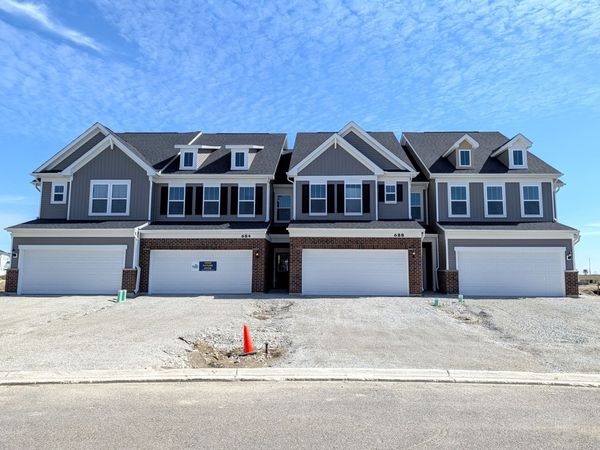 692 Switchgrass Way, Bolingbrook, IL 60490