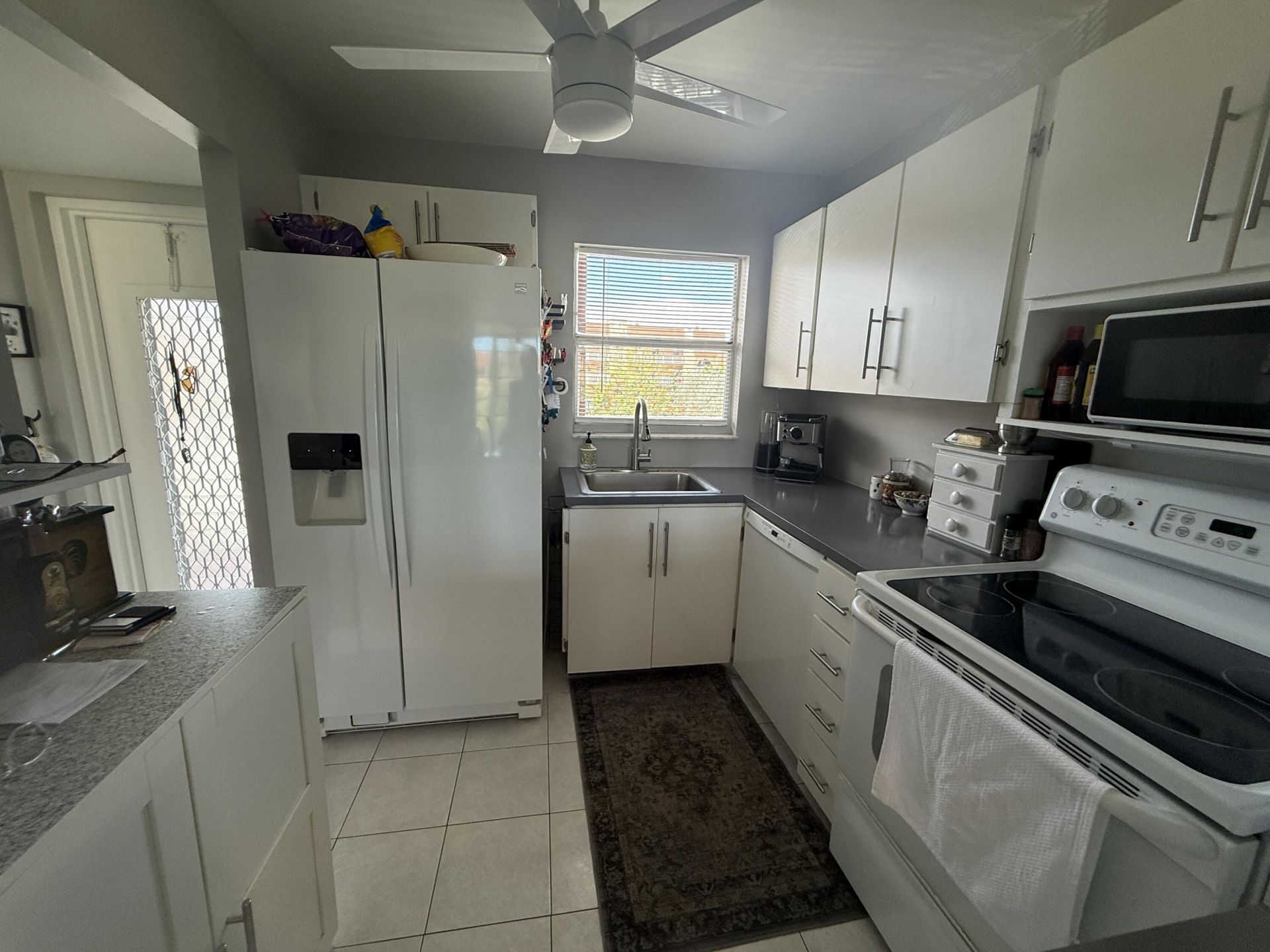 2741 N Pine Island Road, Unit 208, Sunrise, FL 33322 Photo