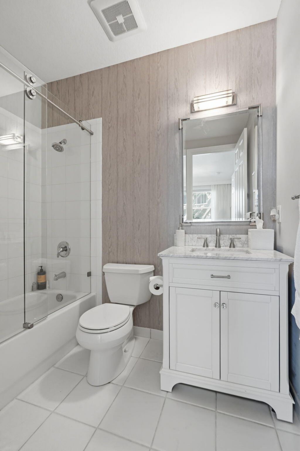 1717 Borrego Way, Unit 4, West Palm Beach, FL 33401 Photo