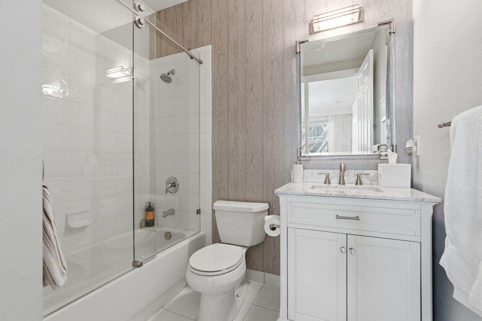 1717 Borrego Way, Unit 4, West Palm Beach, FL 33401 Photo