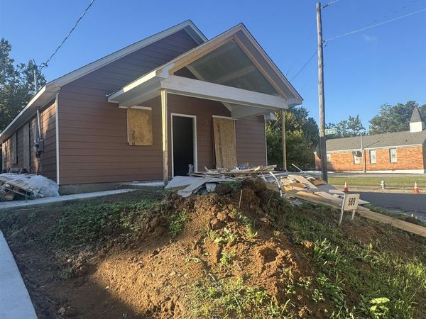 589 W GILLEAS RD, Memphis, TN 38109