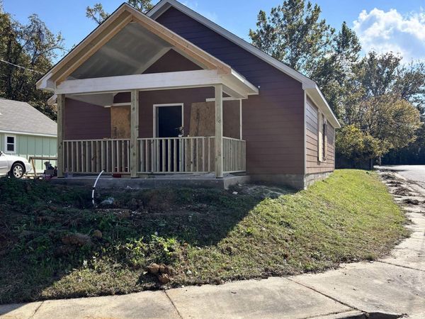 589 W GILLEAS RD, Memphis, TN 38109