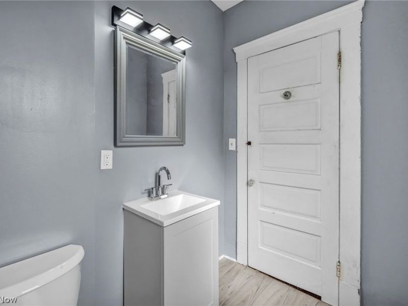 701 E 157th Street, Cleveland, OH 44110 Photo 21