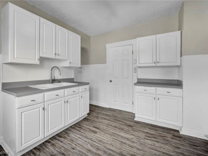 701 E 157th Street, Cleveland, OH 44110 Photo 30