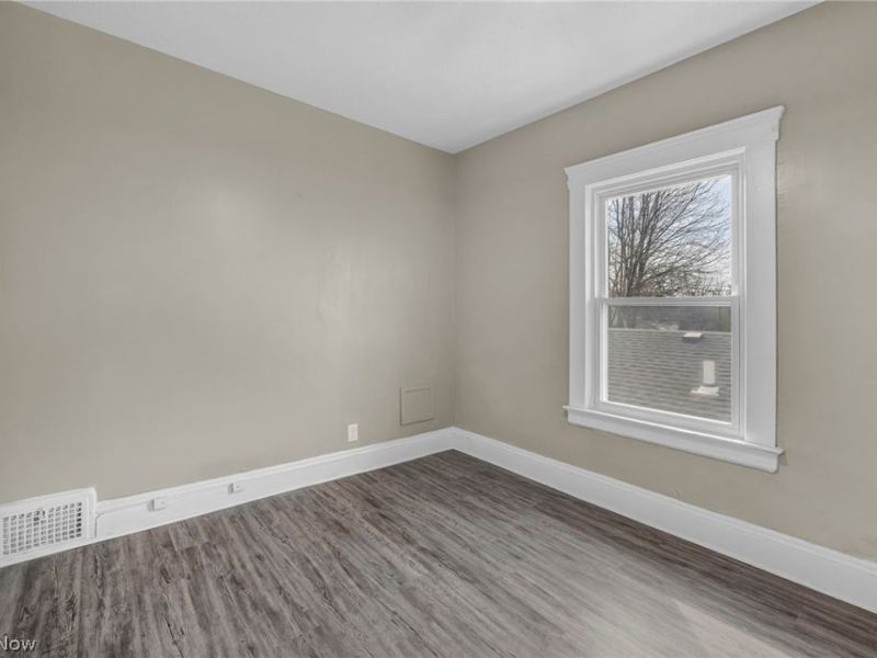 701 E 157th Street, Cleveland, OH 44110 Photo 35