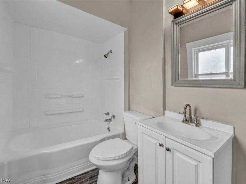 701 E 157th Street, Cleveland, OH 44110 Photo 38