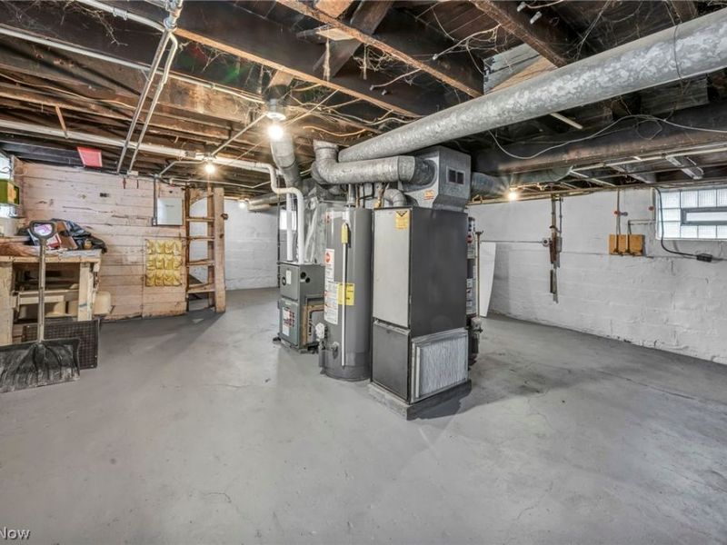 701 E 157th Street, Cleveland, OH 44110 Photo 48